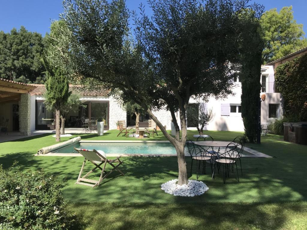 La Maison 1440 LʼIsle-sur-la-Sorgue Exterior foto